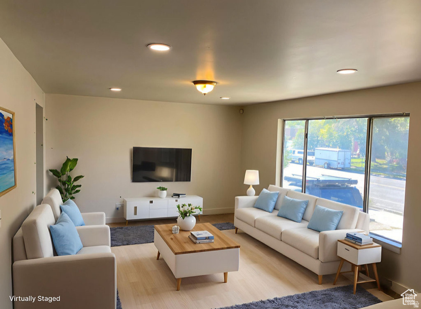 6863 S DIXIE DR DR West Jordan, UT 84084