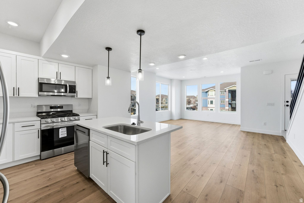 132 CHAMBORD CT Sandy, UT 84070