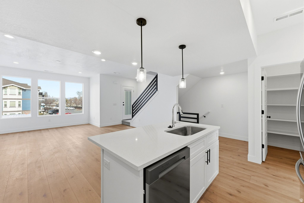 136 CHAMBORD CT Sandy, UT 84070