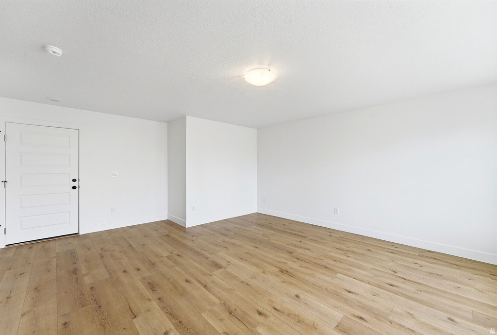 136 CHAMBORD CT Sandy, UT 84070