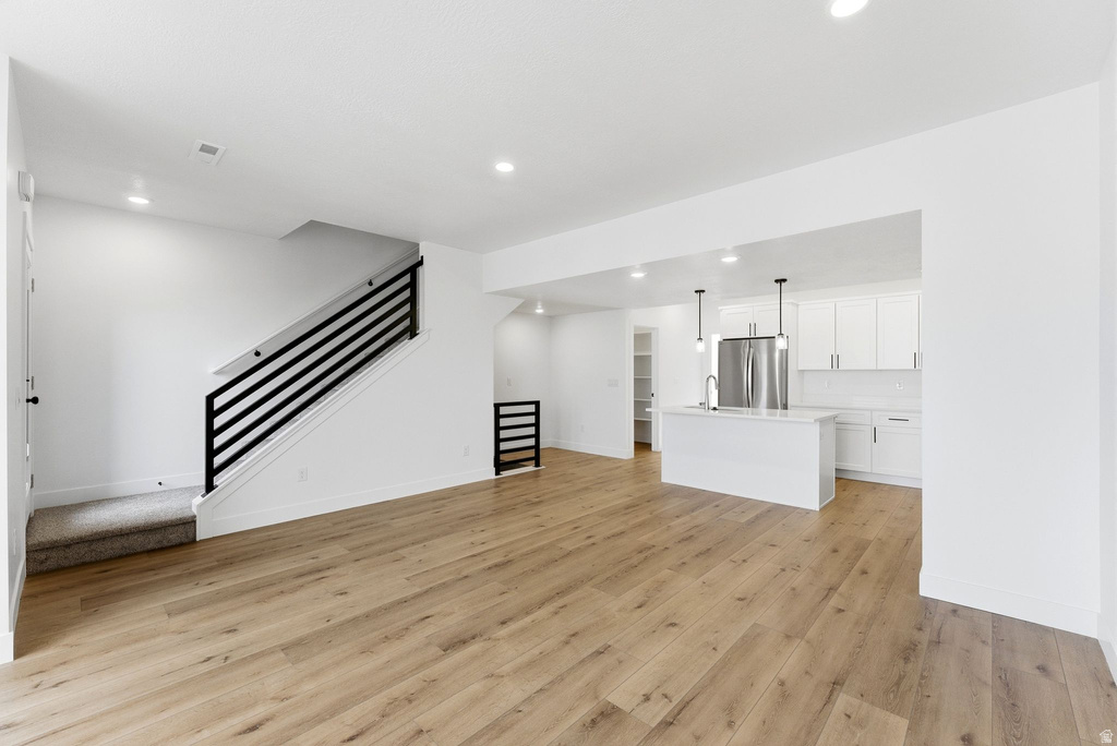 136 CHAMBORD CT Sandy, UT 84070