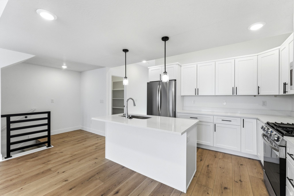 136 CHAMBORD CT Sandy, UT 84070