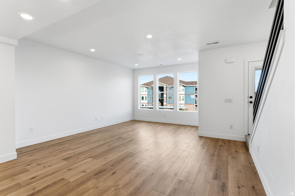 138 CHAMBORD CT Sandy, UT 84070