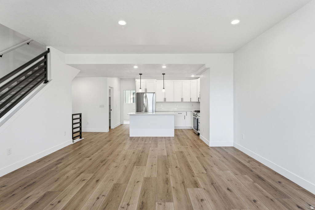 138 CHAMBORD CT Sandy, UT 84070