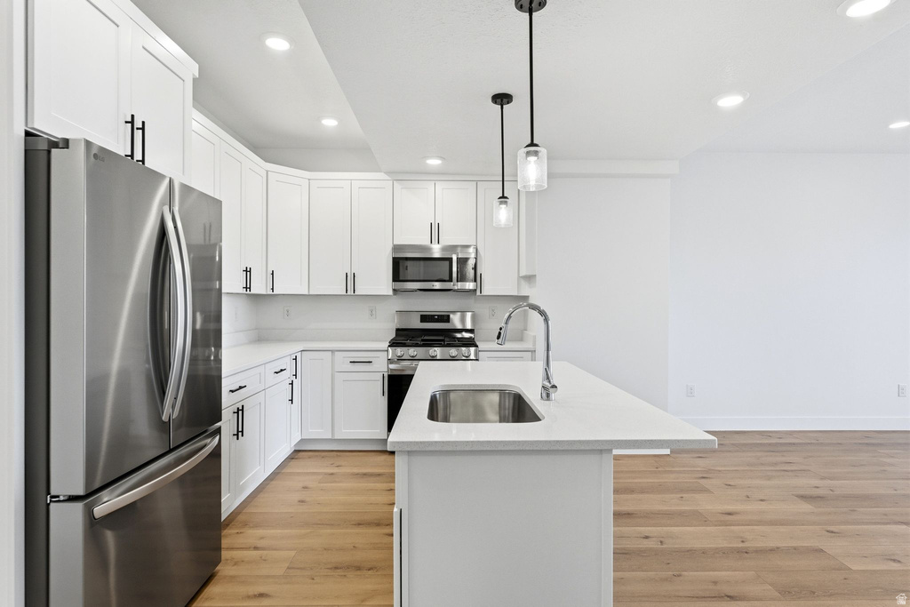 138 CHAMBORD CT Sandy, UT 84070