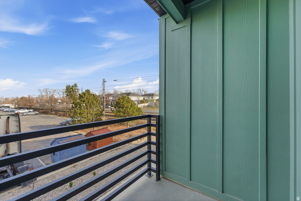 140 CHAMBORD CT Sandy, UT 84070