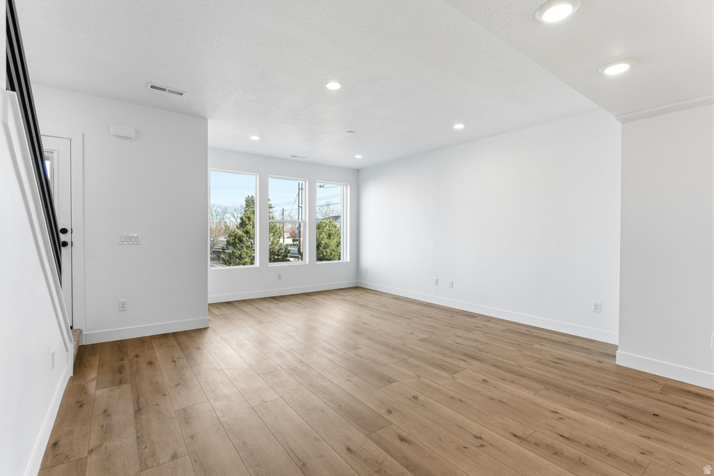 140 CHAMBORD CT Sandy, UT 84070