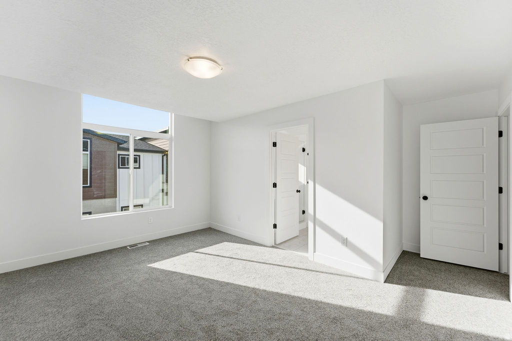 140 CHAMBORD CT Sandy, UT 84070