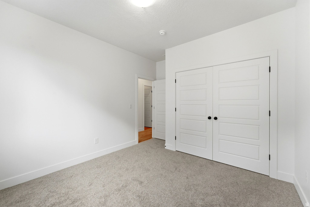 140 CHAMBORD CT Sandy, UT 84070