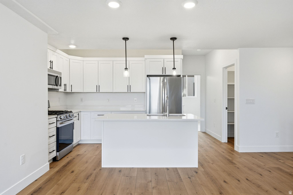 140 CHAMBORD CT Sandy, UT 84070