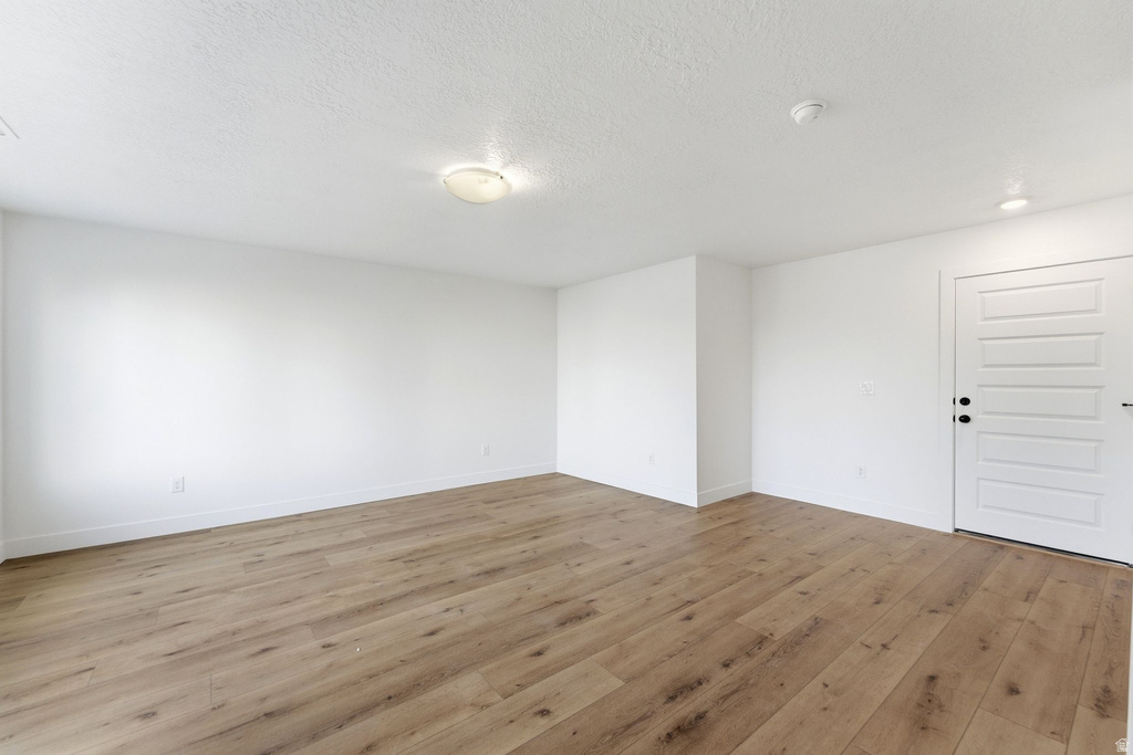 140 CHAMBORD CT Sandy, UT 84070