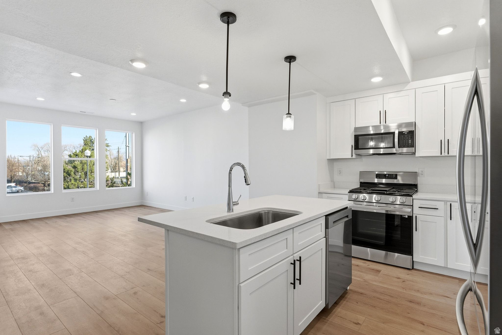 140 CHAMBORD CT Sandy, UT 84070