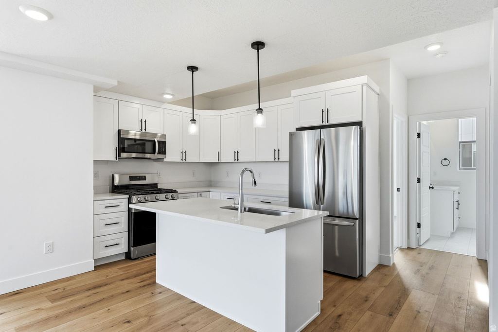 144 CHAMBORD CT Sandy, UT 84070