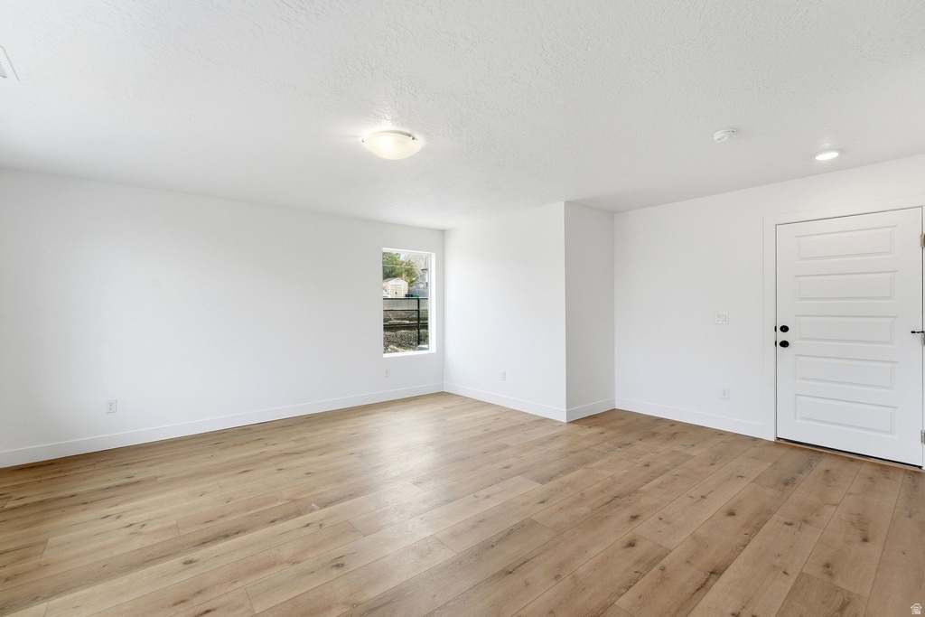 144 CHAMBORD CT Sandy, UT 84070