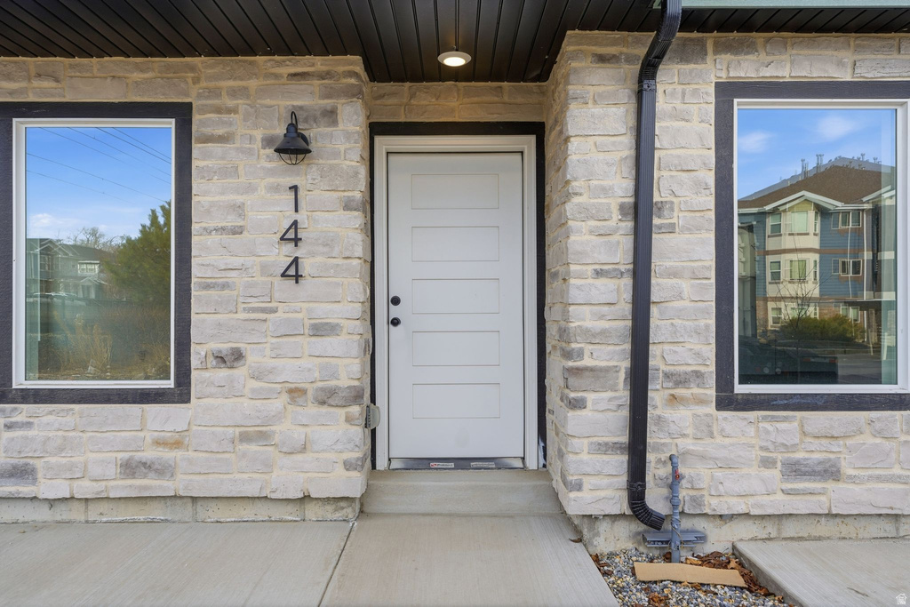 144 CHAMBORD CT Sandy, UT 84070