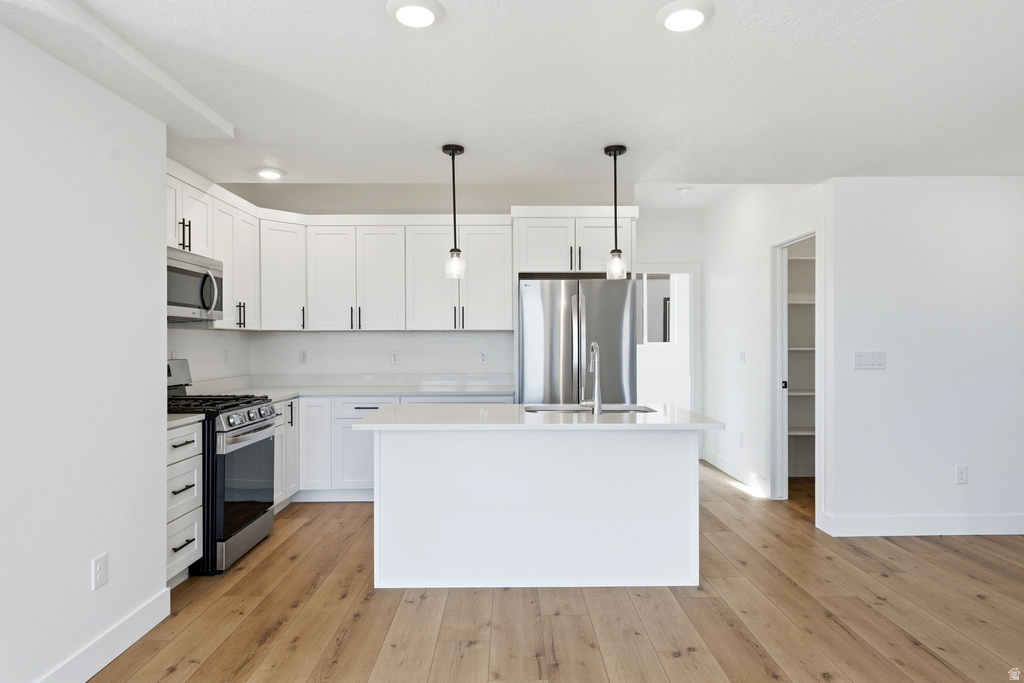 144 CHAMBORD CT Sandy, UT 84070