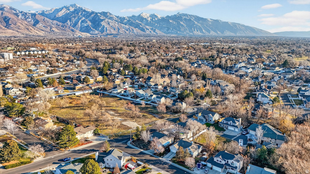 586 E CREEKVIEW DR Murray, UT 84107