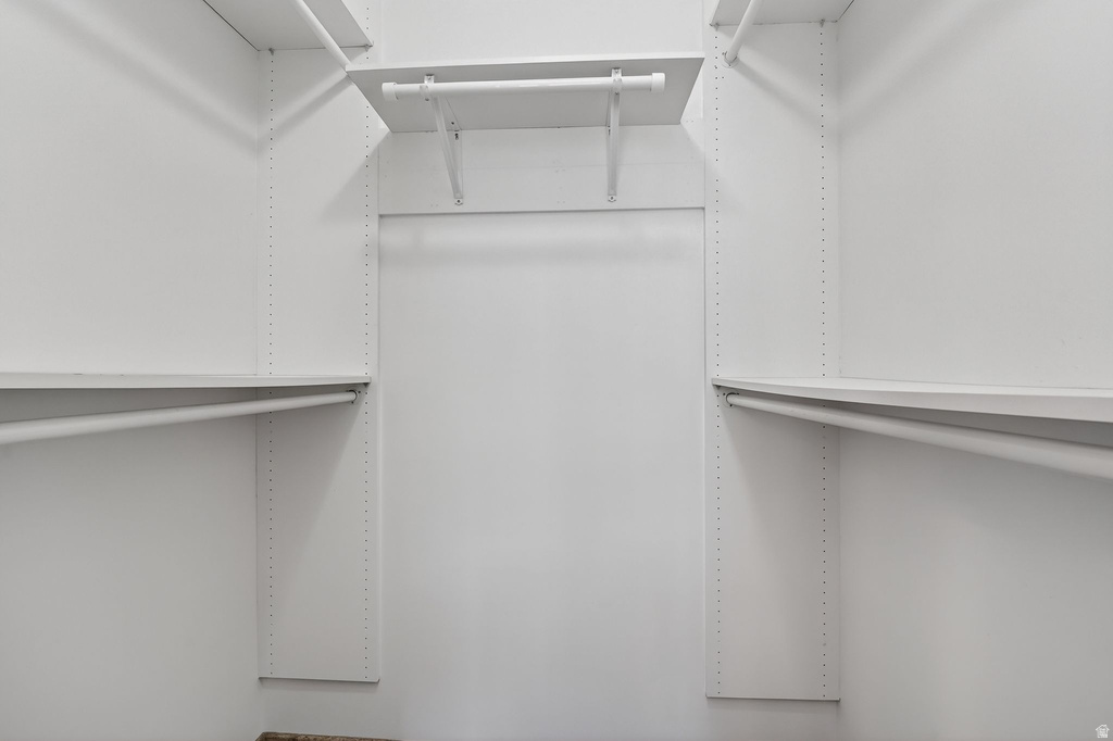 586 E CREEKVIEW DR Murray, UT 84107