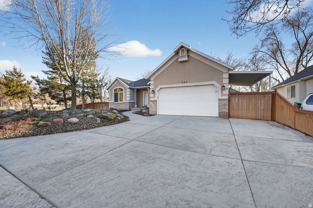 586 E CREEKVIEW DR Murray, UT 84107