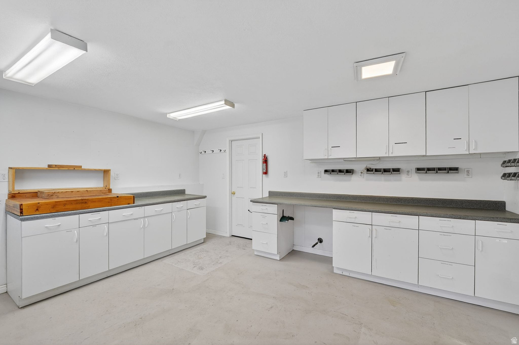 586 E CREEKVIEW DR Murray, UT 84107