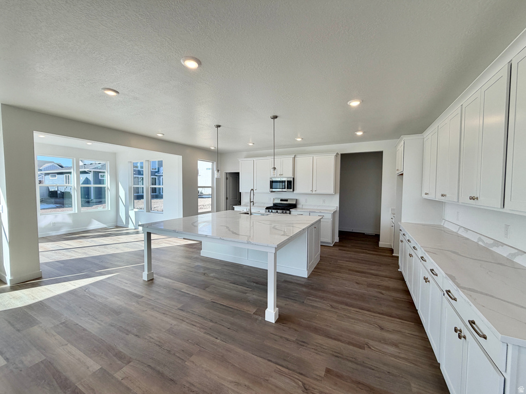 2989 N LONE PINE ST #633 Eagle Mountain, UT 84005