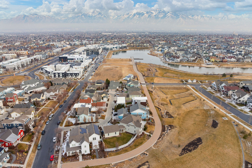 4851 W FISH HOOK RD South Jordan, UT 84009