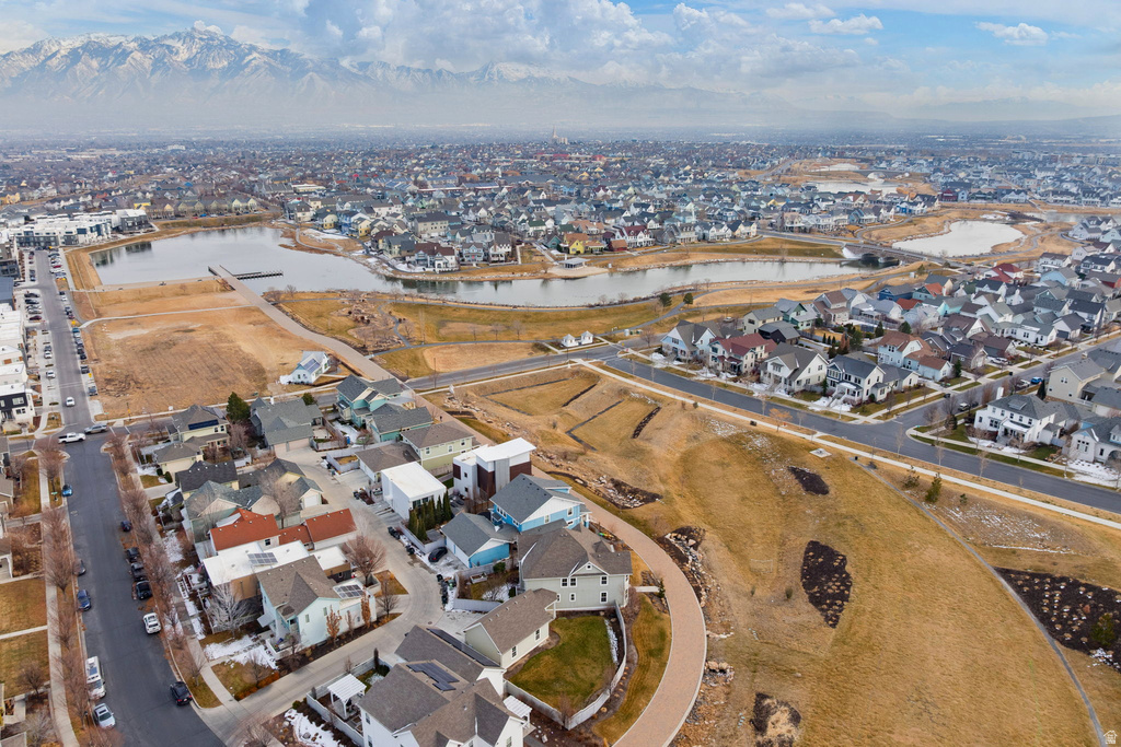 4851 W FISH HOOK RD South Jordan, UT 84009