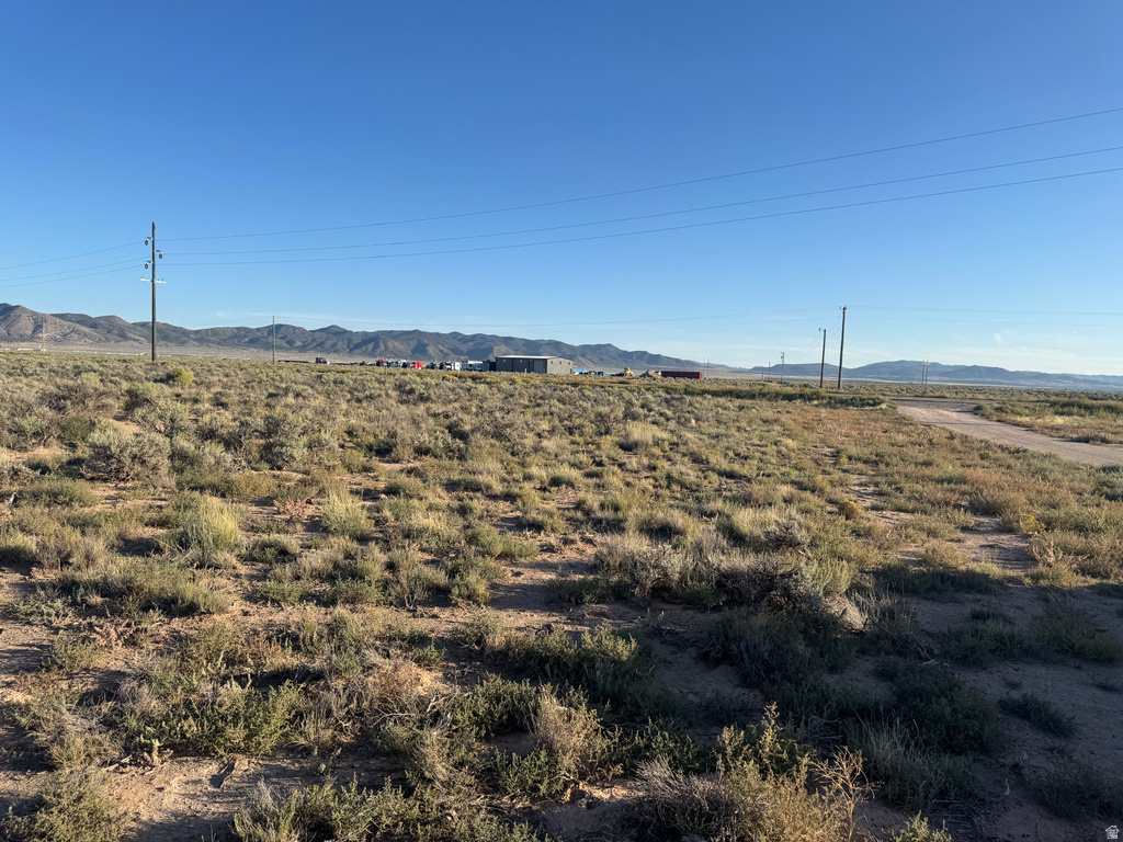 2341 E CASTLE AVE Beryl, UT 84714