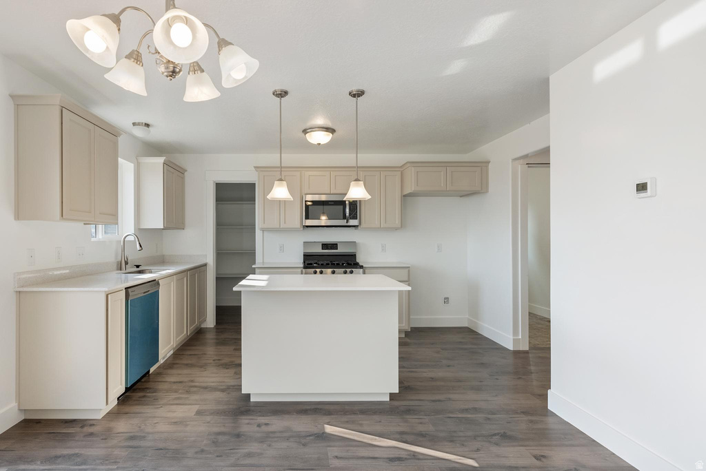 1671 S WINDSONG DR #SH374 Santaquin, UT 84655