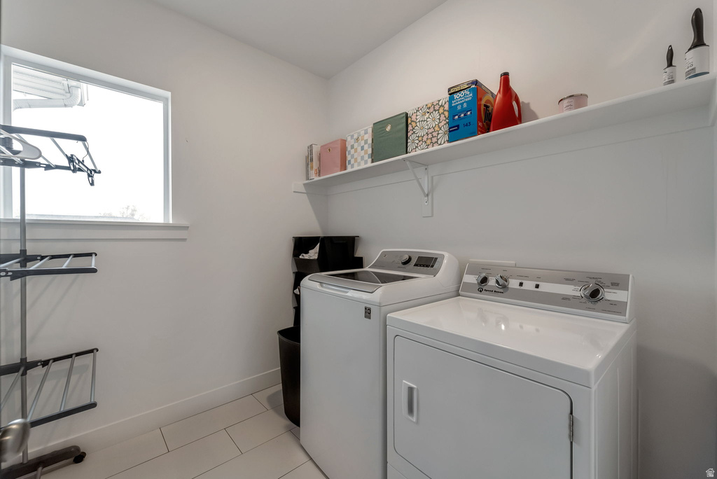 1633 W ALPENGLOW CIR Farmington, UT 84025