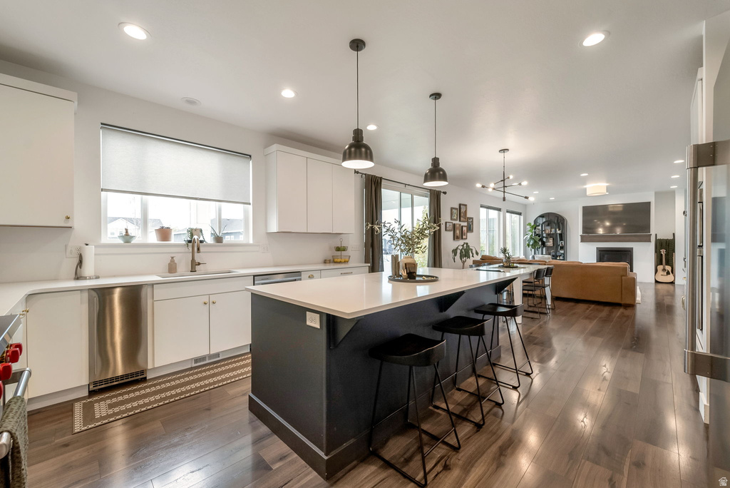 1633 W ALPENGLOW CIR Farmington, UT 84025