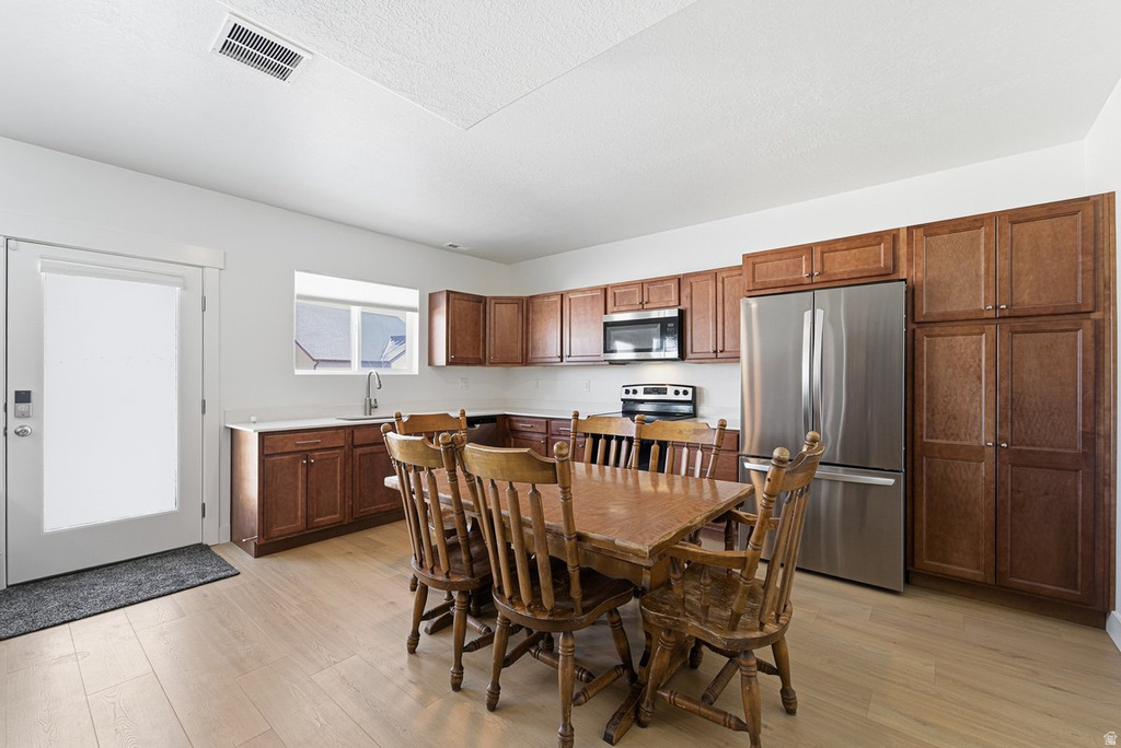 682 BENEDICT DR Saratoga Springs, UT 84045