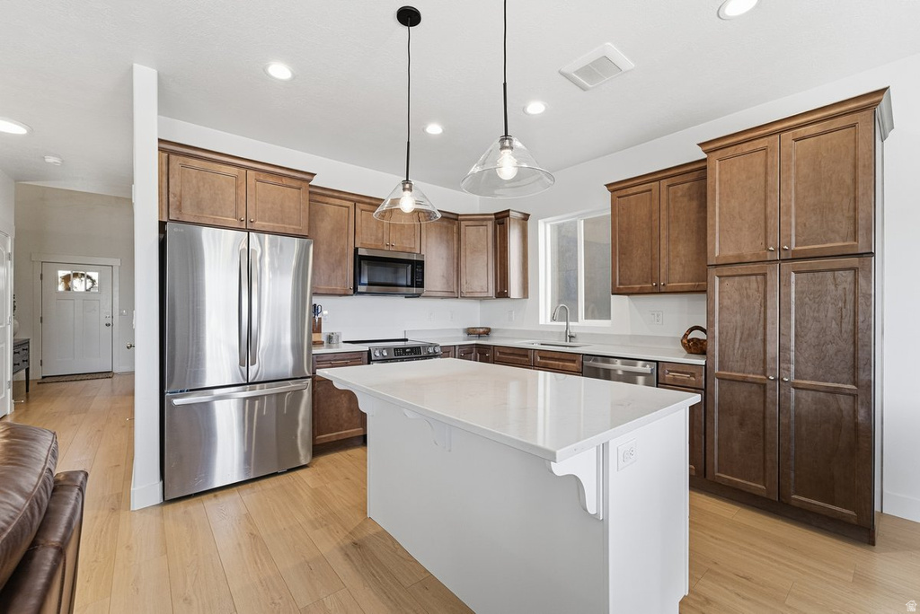 682 BENEDICT DR Saratoga Springs, UT 84045