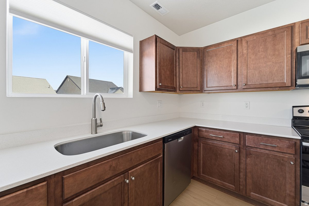 682 BENEDICT DR Saratoga Springs, UT 84045