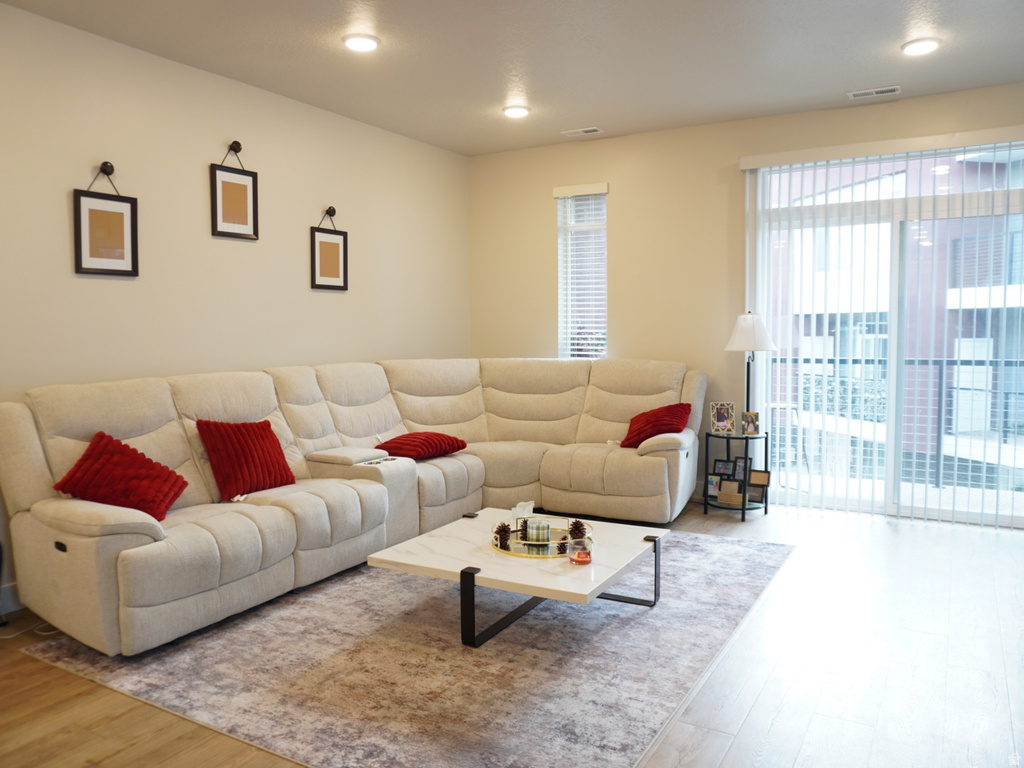 462 E 625 S Clearfield, UT 84015