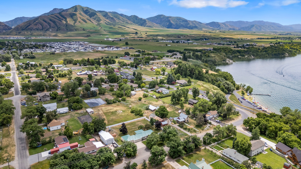 127 W MAIN ST Hyrum, UT 84319