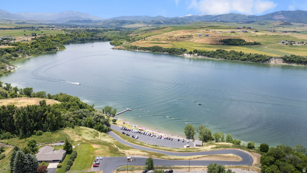 127 W MAIN ST Hyrum, UT 84319