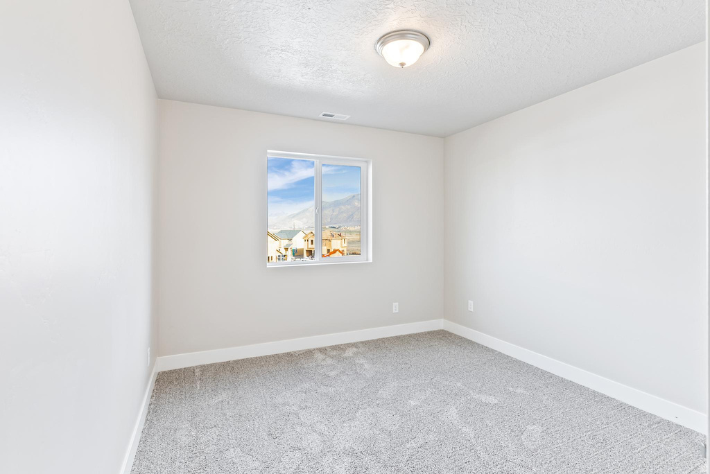 1733 S WINDSONG DR #SH380 Santaquin, UT 84655