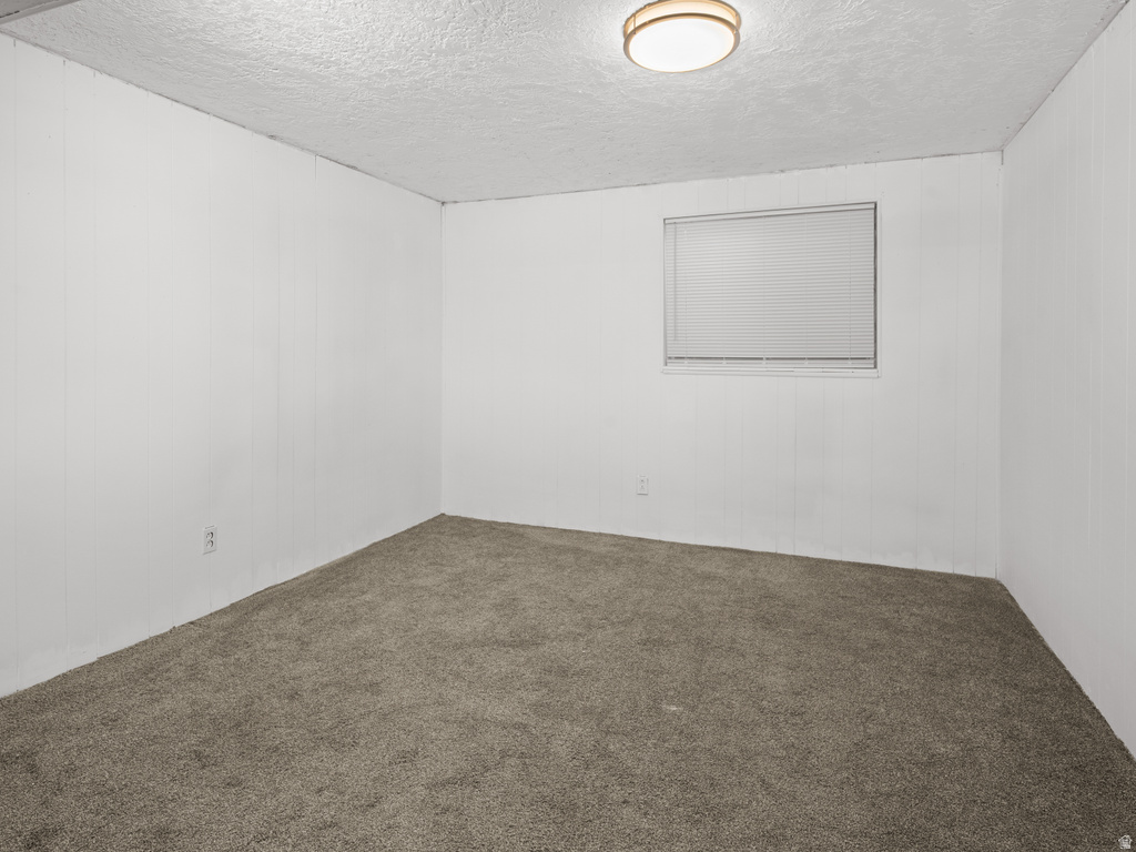 494 N ECCLES AVE Ogden, UT 84404