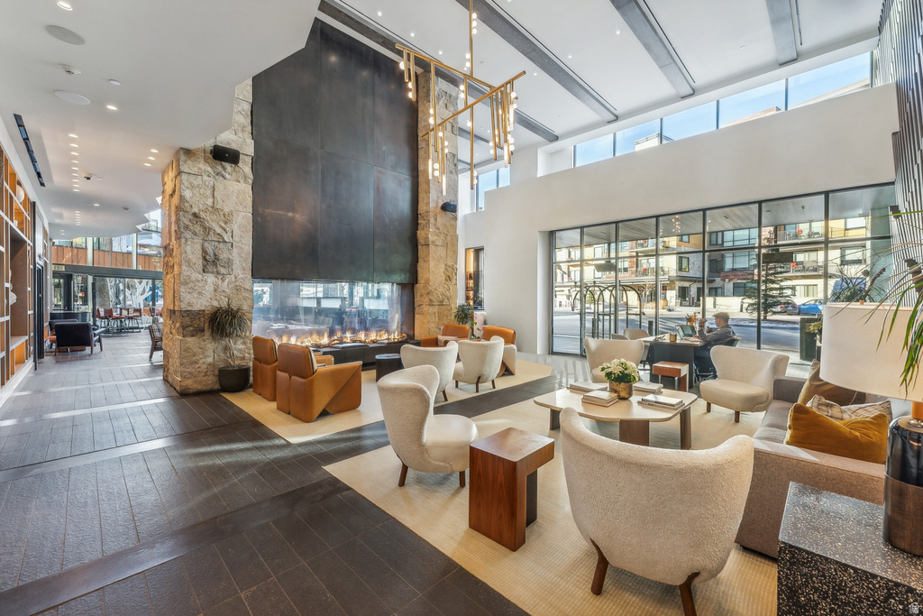 2417 W HIGH RD #2411 Park City, UT 84098