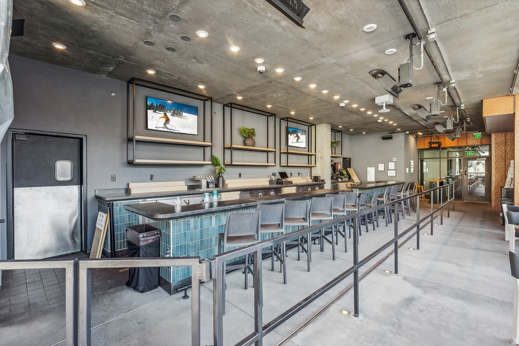 2417 W HIGH RD #2411 Park City, UT 84098