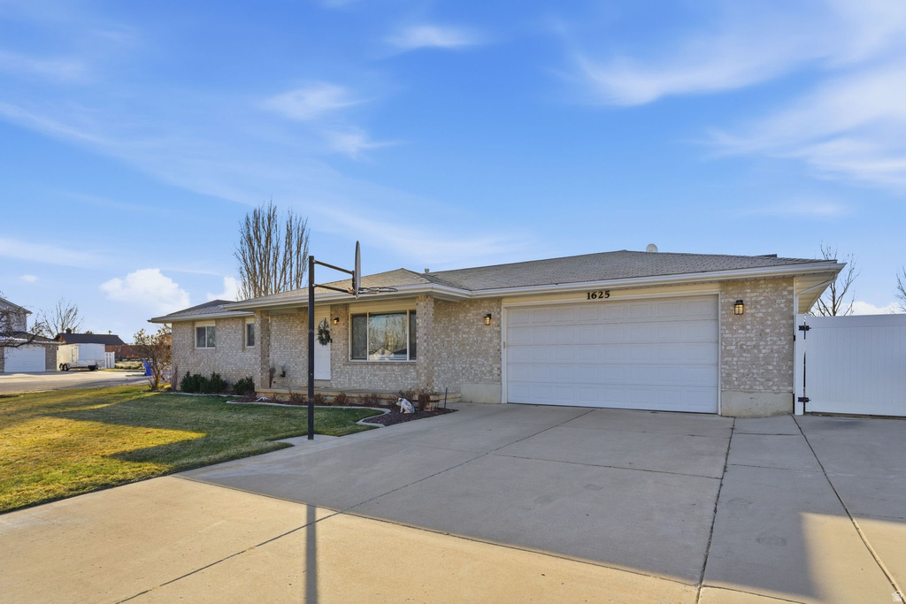 1625 N 4575 W Plain City, UT 84404