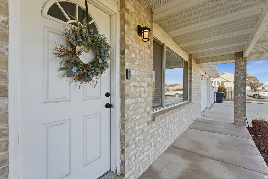 1625 N 4575 W Plain City, UT 84404