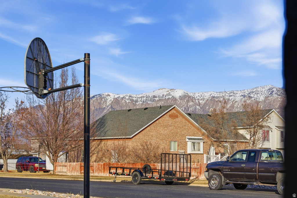 1625 N 4575 W Plain City, UT 84404