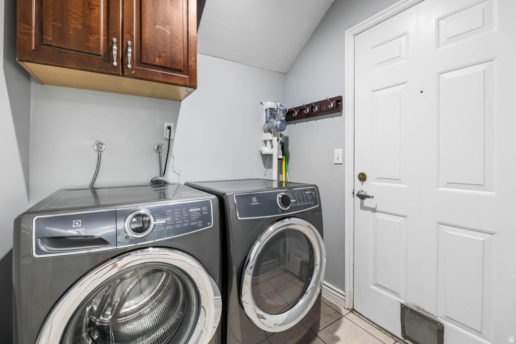 761 E GABLES LN Midvale, UT 84047