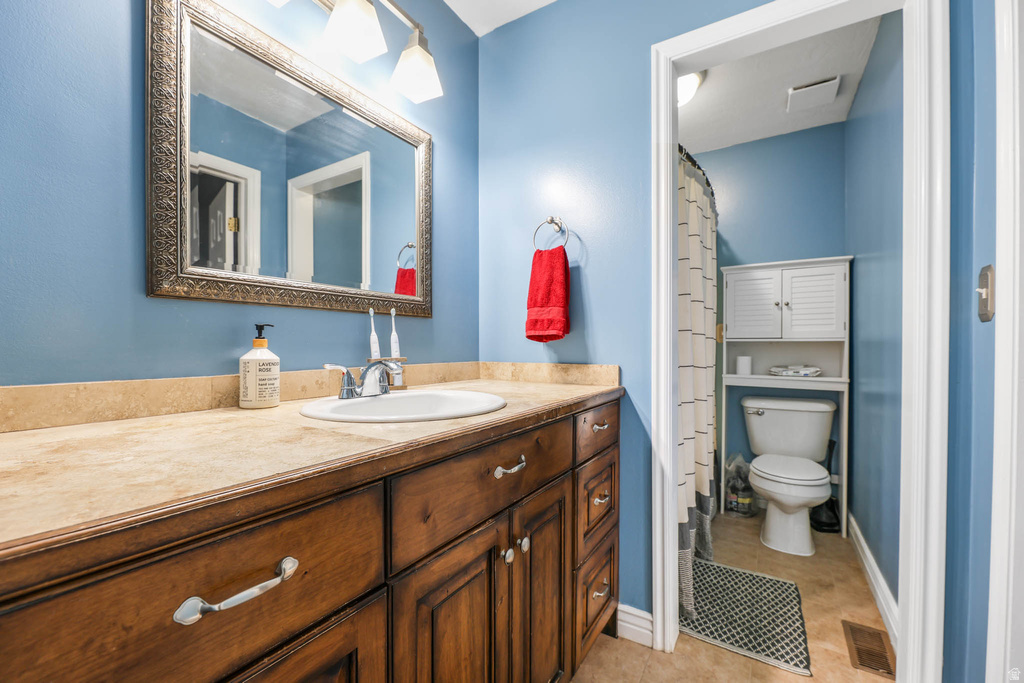 761 E GABLES LN Midvale, UT 84047