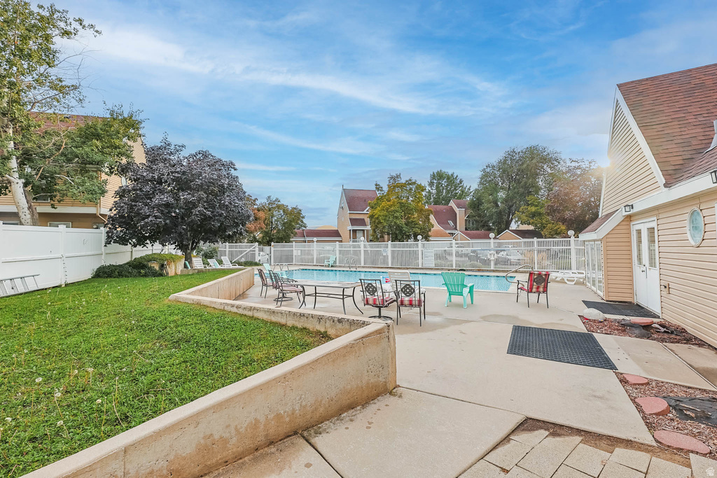 761 E GABLES LN Midvale, UT 84047