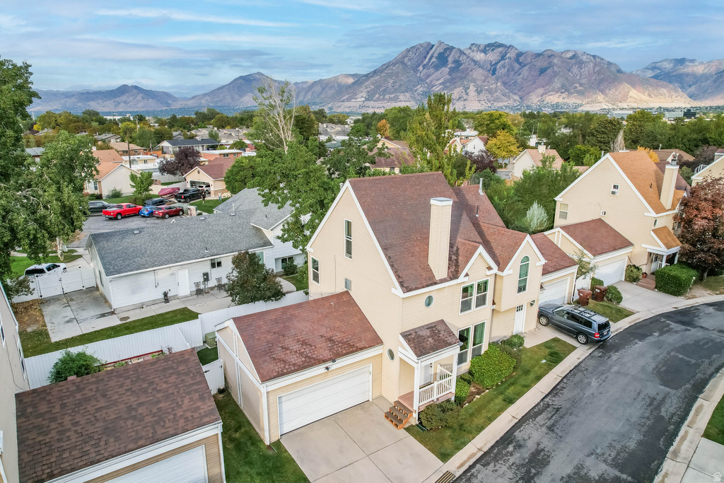761 E GABLES LN Midvale, UT 84047