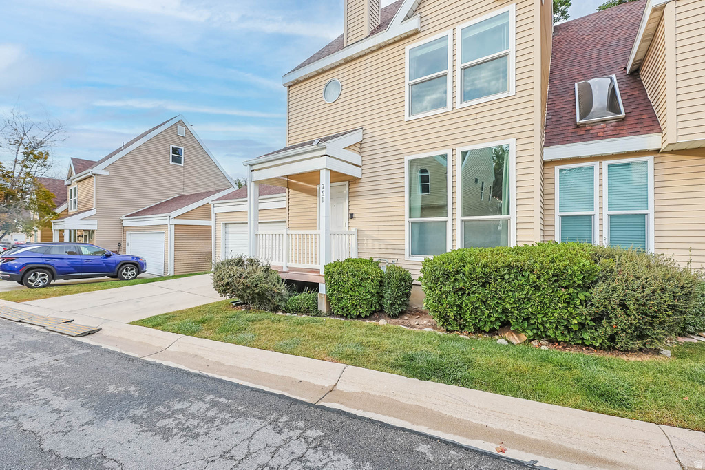 761 E GABLES LN Midvale, UT 84047