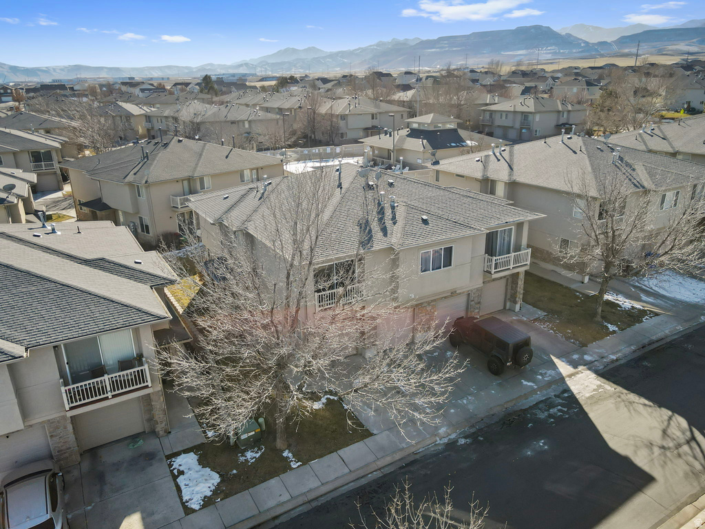 6633 W IVY GABLE DR West Jordan, UT 84081